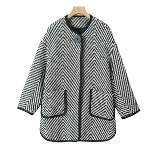 西湖阁老【蜜】冬装 含羊毛条纹开叉一粒扣溜肩外套sl807小香风