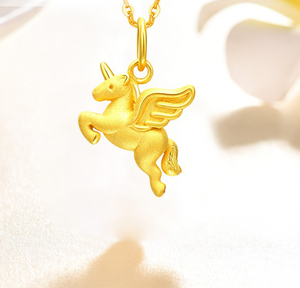 周大福星黄金吊坠独角兽金马生肖马女项链纯金999足金套链24k锁骨