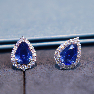 66克拉矢车菊蓝宝石耳钉18k金镶嵌天然钻石水滴形耳环
