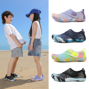 户外儿童专业溯溪鞋男女童便携速干涉水鞋海边戏水鞋女防滑沙滩鞋