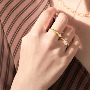 ladygo纯银食指戒指女轻奢小众设计法式精致欧泊开口戒指复古叠戴