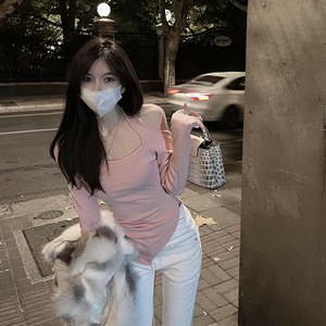 titi小姐姐"肩巨滑"系列 三色加绒侧开叉上衣纯欲露肩打底t恤女