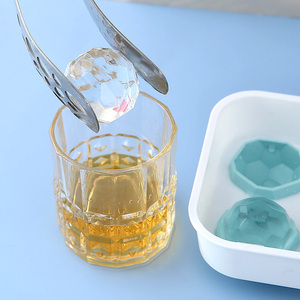 威士忌钻石冰球模具速冻防漏盒子球形冰格硅胶透明喝酒冰块制作器