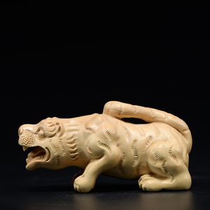 小叶黄杨木雕老虎摆件实木头雕刻生肖虎手把件红木家居饰品工艺品