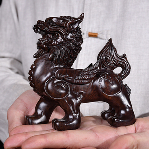 黑檀实木雕刻麒麟摆件一对实木头客厅电视柜家居装饰品红木工艺品