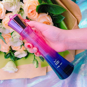 希芸幻时凝润亲肤水