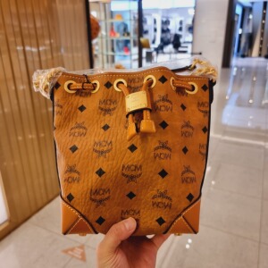 【链条水桶包】韩国mcm正品水桶包单肩包斜挎包手提包休闲流行