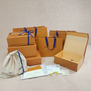 原版L礼盒空盒子VOG围巾盒衣服盒包包饰品皮带盒包装手提袋礼品袋