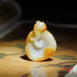 阁】新疆和田玉籽料海派玉雕枣红皮君子之交蘑菇挂件吊坠0人付款3950