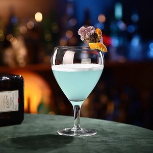 水滴形创意鸡尾酒杯心形马天尼杯水晶玻璃特调果汁杯特饮杯香槟杯