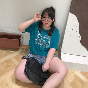 胖妹妹打底衫可爱