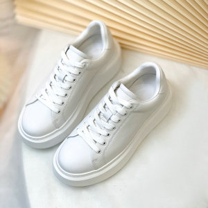 全羊皮小白鞋