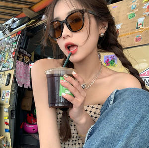 小红书韩版潮女圆脸黑框茶色墨镜街拍网红ins太阳镜个性复古眼镜