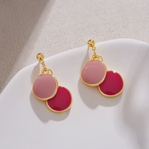 高级感粉色彩釉圆形耳钉法式复古气质少女独特设计感耳环可爱甜美