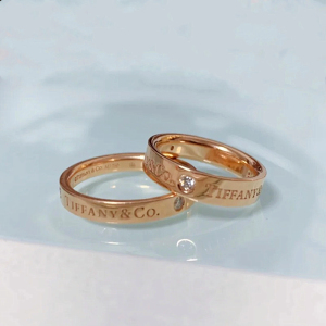代购 tiffany/蒂芙尼tco经典款戒指 18k玫瑰金 三钻 男女情侣对戒