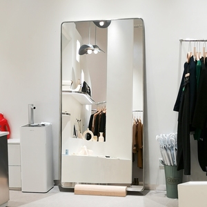镜子姑娘银色简约现代服装店镜子试衣间瘦身美白瘦身镜微瘦全身镜