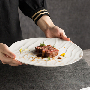 奕禾嘉陶瓷新款减脂餐盘子ins风仪式感餐具圆西餐盘创意牛排摆盘