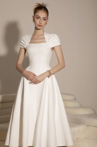 越南小众品牌法式名媛包肩赫本风收腰显瘦大摆裙中长款白色连衣裙
