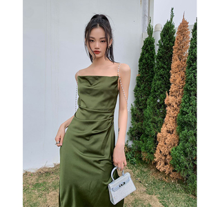 toba高级感珍珠吊带连衣长裙女绿色一字肩修身性感气质法式礼服夏