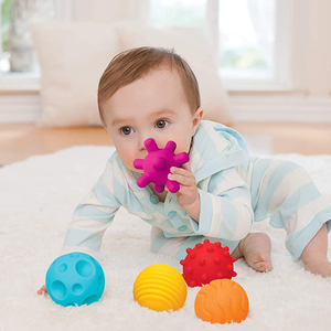 感统软球婴儿软胶积木婴儿宝宝触觉益智感知球软胶牙咬手抓球玩具