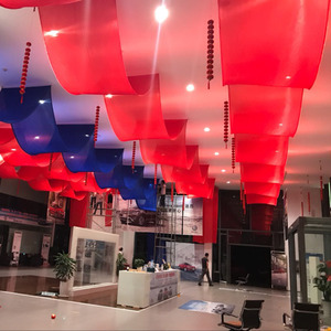 夏季季美陈汽车4s店展厅布置吊顶布幔吊饰商场天花装饰彩带丝绸缎
