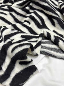 厚款黑白色斑马纹理针织羊毛布料冬季大衣外套半身裙子设计师面料