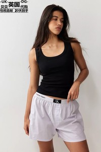 UO Calvin Klein女装英国正品代购直筒休闲打底短裤0142939600014