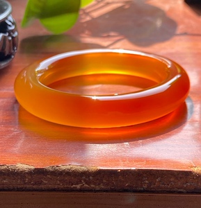 马料红玉髓圆条手镯红玛瑙粗条圆镯女镯子天然原色冰种复古53 54