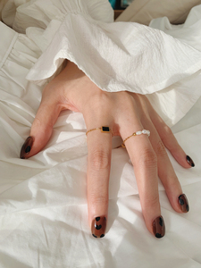 新品85折 法式优雅高亮天然珍珠戒指女极细米珠串珠小黑钻指环