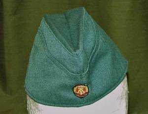 东德/民主德国/德军/人民井察polizei船形帽船帽