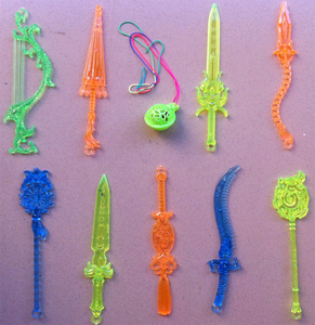 【特价】古代水晶兵器大全 透明塑料刀剑宫铃道具 儿童益智玩具