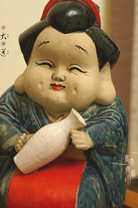 日本传统人物女性 胖娃娃 和服胖女人宝瓶瓷娃娃案头摆件古董收藏