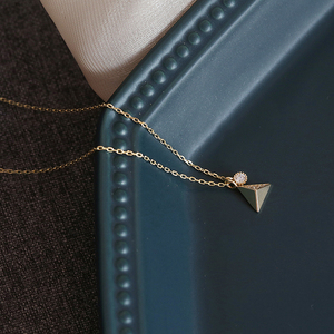 白小c韩国黄金14k金项链 个性精致镶嵌满钻立体三角形吊坠锁骨链
