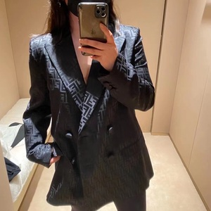 猪猪奢侈品代购 22早秋 fendi 芬迪 真丝 老花 外套代购不退换