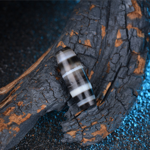 千年缠丝玛瑙天珠