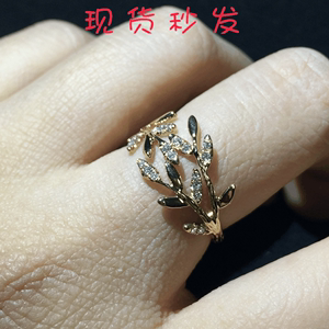 小猪爱玉~ 现货 18K黄金月桂花冠钻石戒指 枝叶造型指环女