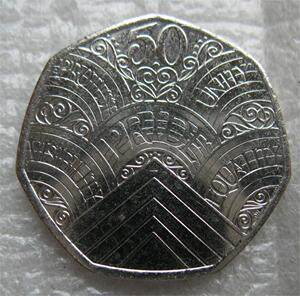 2022年英国女王登基70周年纪念币5英镑50便士外国钱币收藏3人付款98.