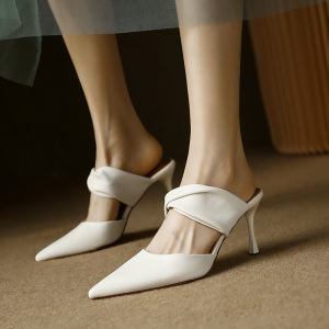 白色法式名媛高跟鞋女夏细跟2022新款高级包头凉拖鞋外穿尖头单鞋