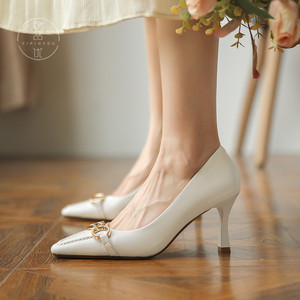 法式白色高跟鞋女士细跟2022年春秋时尚小众气质真皮小跟单鞋圆头