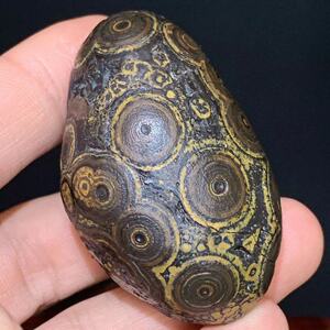 收藏级精品天然九眼石页岩多眼黑花地表原石蒙天珠眼睛原奇石摆件