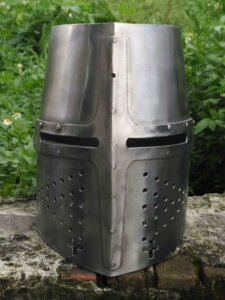 【十字军水桶盔】历史复原 水桶盔 骑士板甲 哥特米兰盔甲