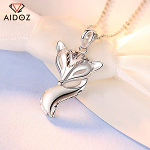 爱朵钻正品新款pt950铂金吊坠白金项链女狐狸锁骨链挂坠送女友