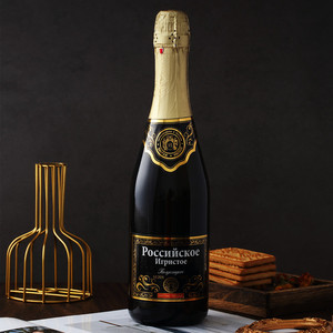 原瓶进口 俄罗斯香槟半干型起泡葡萄酒750ml酒吧聚会庆祝礼物洋酒