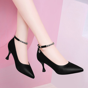 莱思丽官方玫瑰秀女鞋旗舰店正品欧洲站女靴仟佰莉尖头休闲鞋子