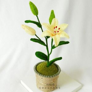手工仿真百合花