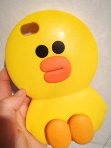 韩国正版line 小黄鸭手机壳 几乎全新 无瑕疵#闲鱼不能及