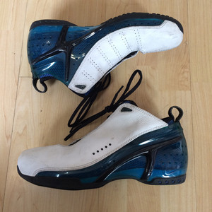 佩顿篮球鞋元年