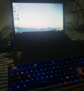 神州战神cw65s 15.6寸吃鸡i5笔记本显卡950m120g固态硬盘8g内存