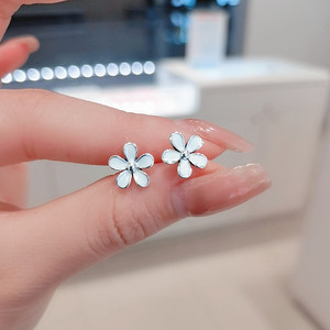pandora潘多拉925纯银简约小巧防过敏耳环耳饰女290538小雏菊耳钉