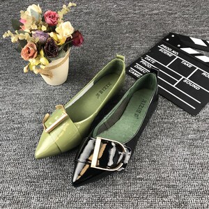 淘宝星姿女鞋2018春季新款3818a008尖头平底漆皮金属扣英伦百搭女单鞋